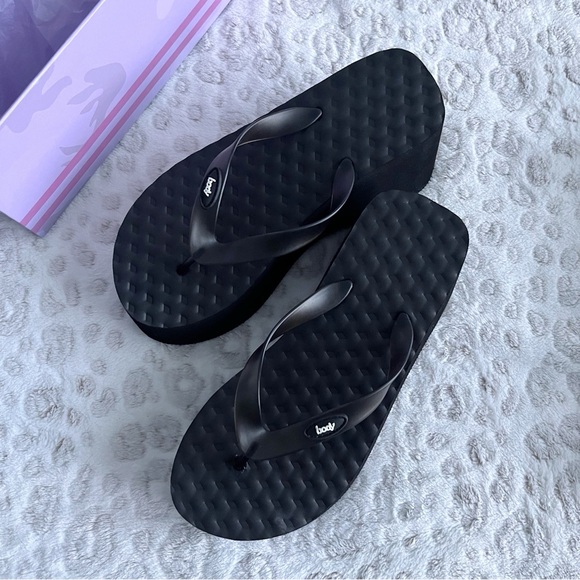 Body By Raven Tracy Shoes - Black Platform Flip Flops